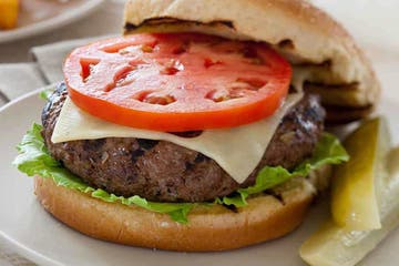 Sunny’s Garlic Ranch Burger